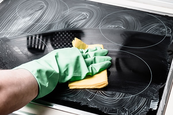 how to clean a glass top stove without scratching it