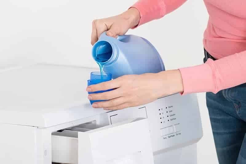 Liquid, Powder, or Pods: What Is the Best Laundry Detergent?